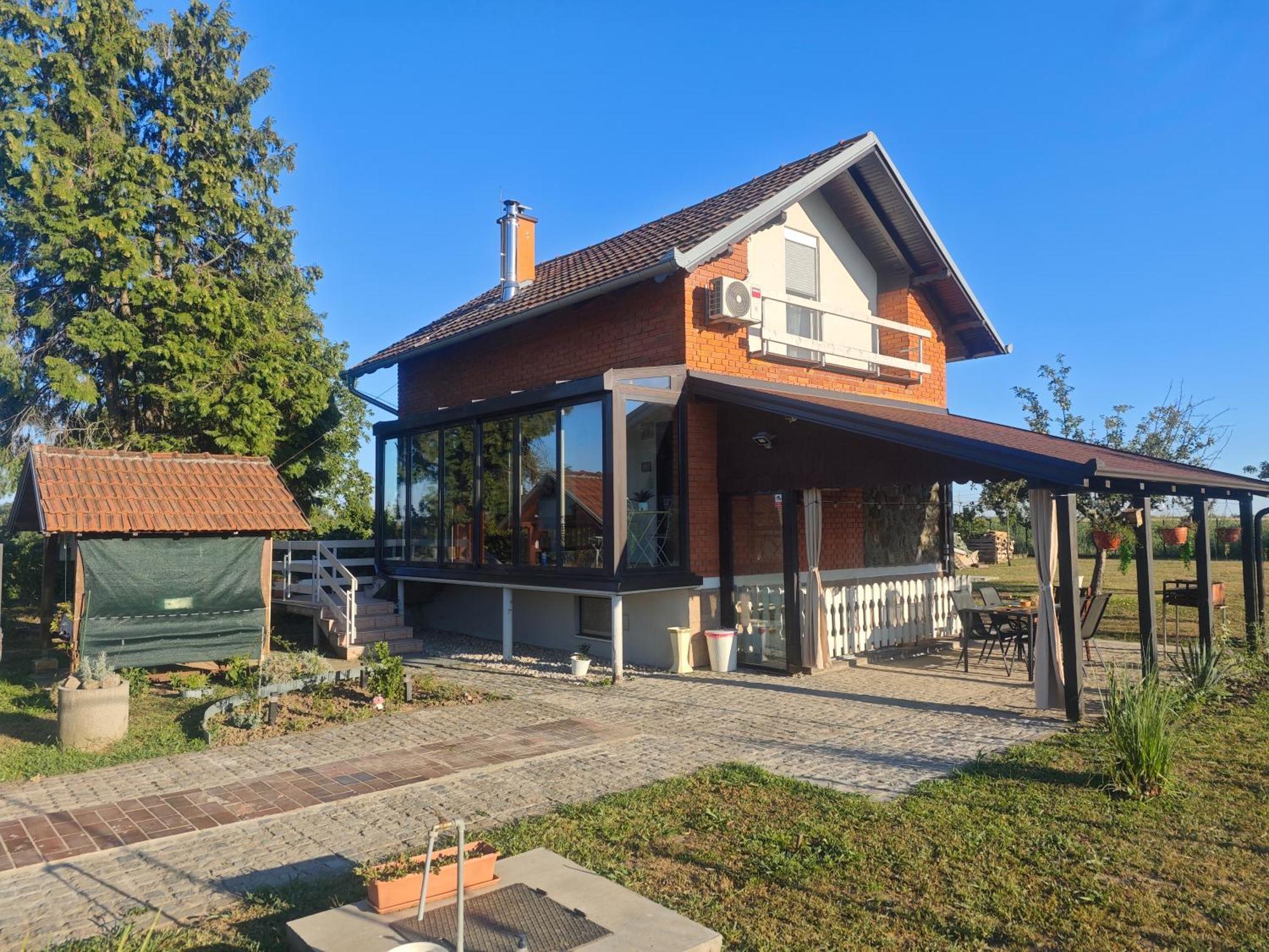 Kuca Za Odmor Bella Villa Sotin Ngoại thất bức ảnh
